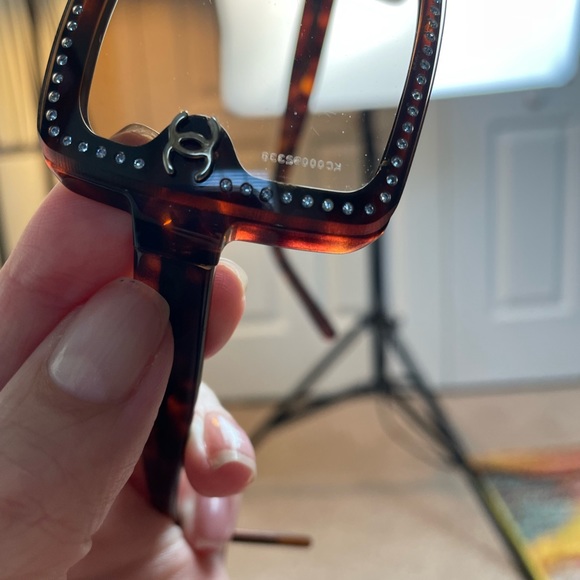 CHANEL Brown Sunglasses with Frame Crystals SMALL. VERY GOOD w/ case! RARE FIND! - Picture 3 of 8